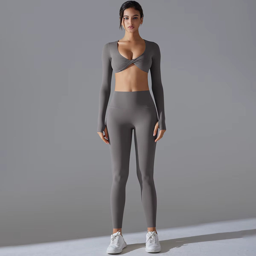 2025 New Design Women Long Sleeves Workout Outfit Sports Wear Yoga Suits Scrunch Leggings Yoga Set